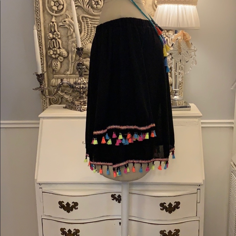 SOLD❤️❤️Off shoulder neon fringe shirt - Picture 3 of 7